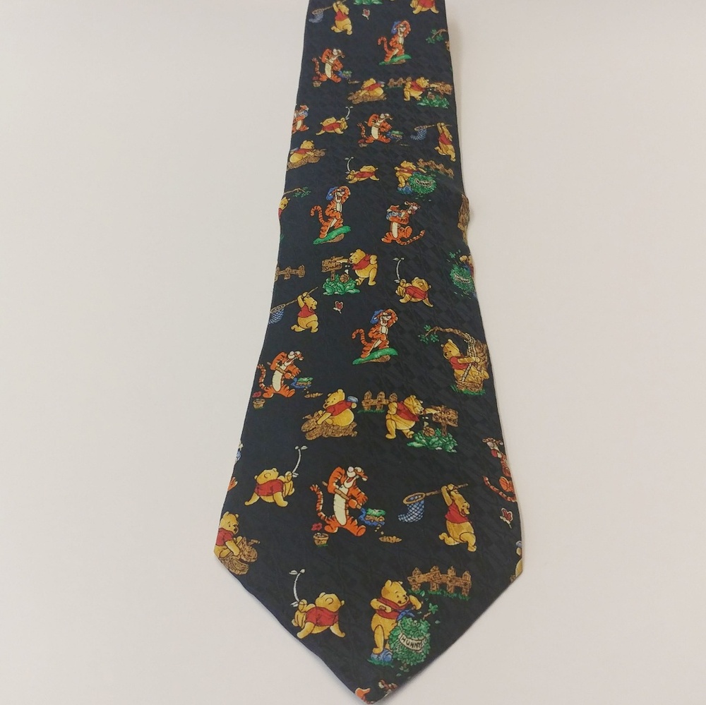 Pooh 100 Acre Collection tie. In the Garden.